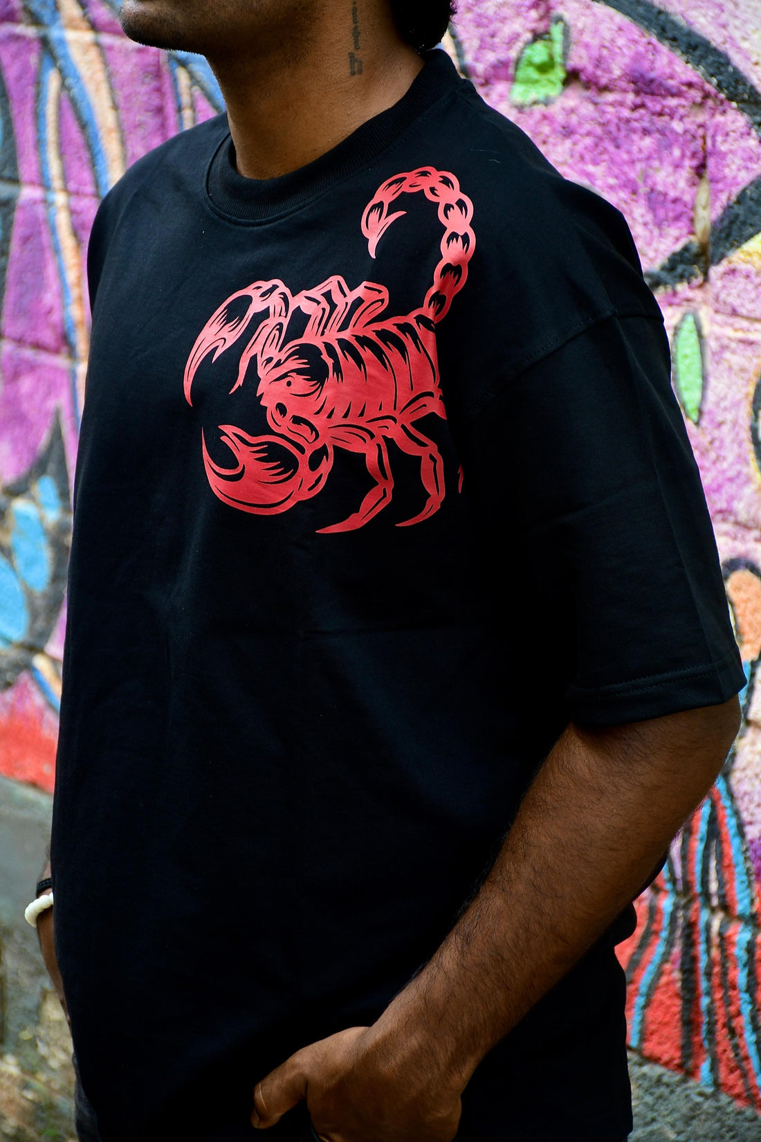 Scorpion Black - Unisex Oversized Tshirt