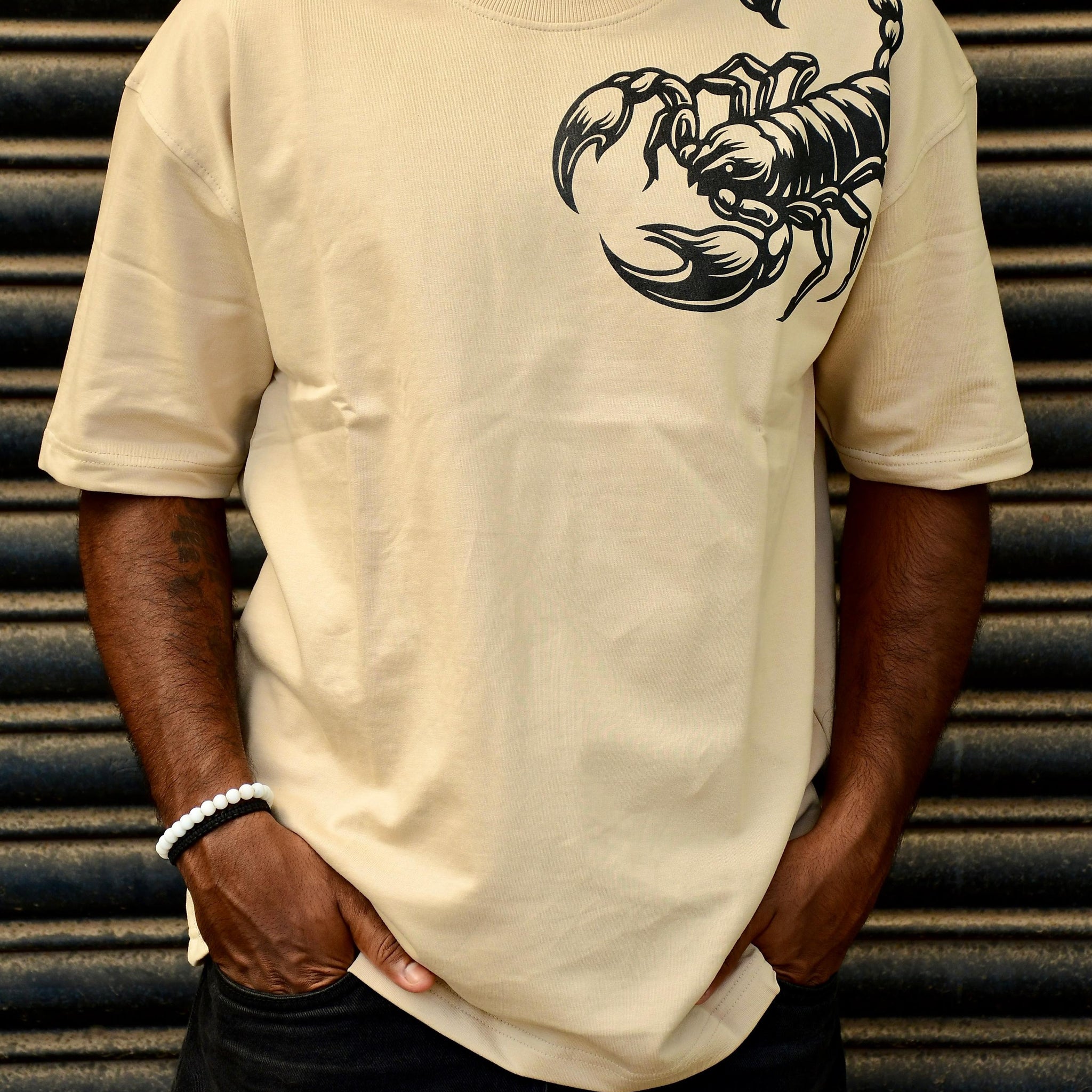 Scorpion Beige - Unisex Oversized Tshirt